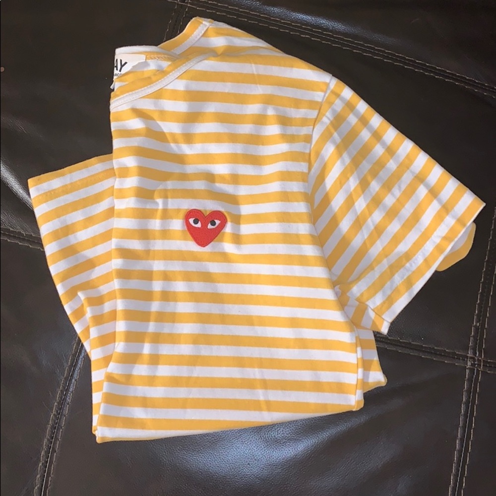 Yellow short sleeve shirt